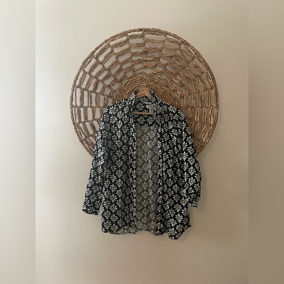 Rachel Zoe Black and White Floral Button Down Shirt - Picture 7 of 7